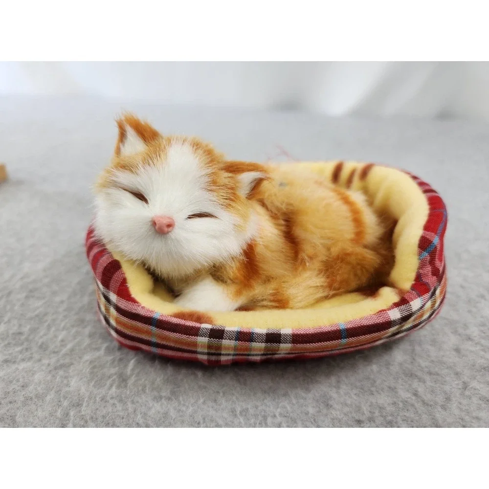 Cat Kitten Plush Fur Small‎ Kitty Sleeping Pink Nose Basket Bed Snores Purrs